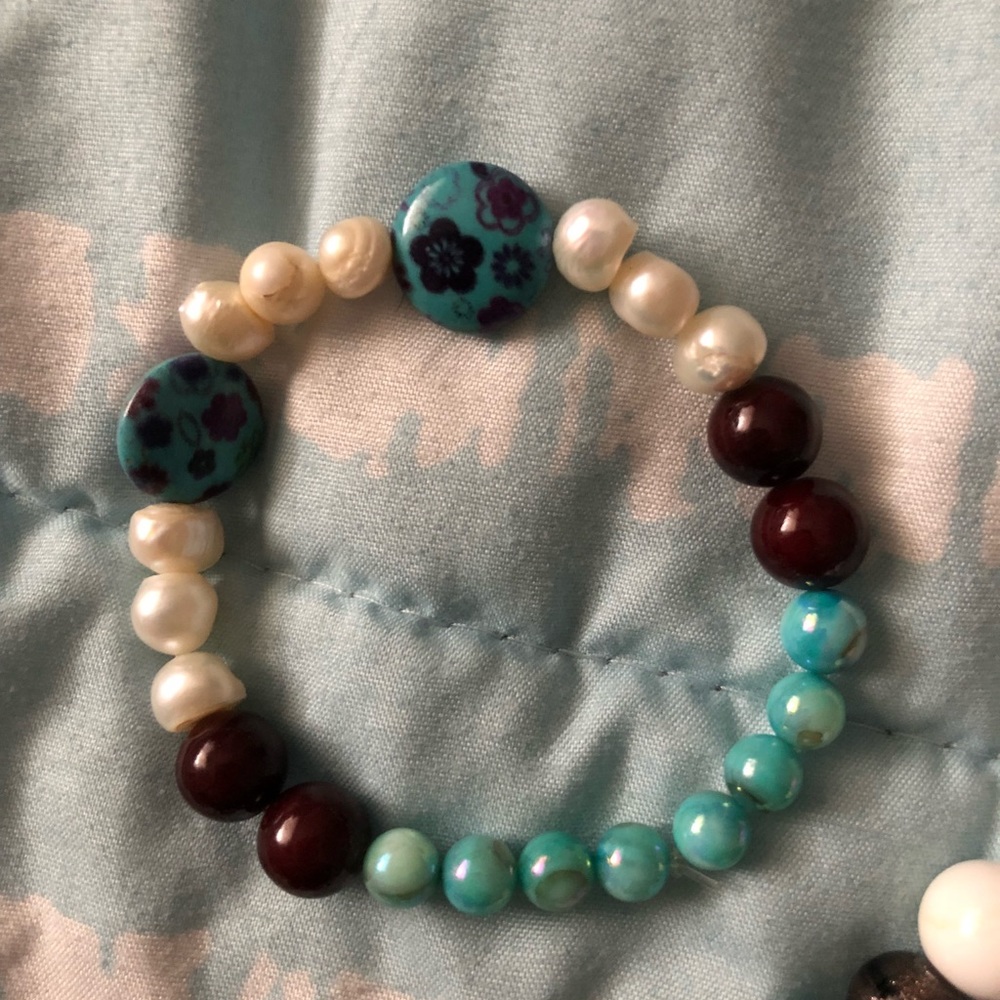 Beautiful, handmade bracelets by me. - Picture 3 of 7